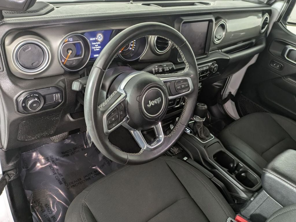 2023 Jeep Wrangler 4-Door Sahara