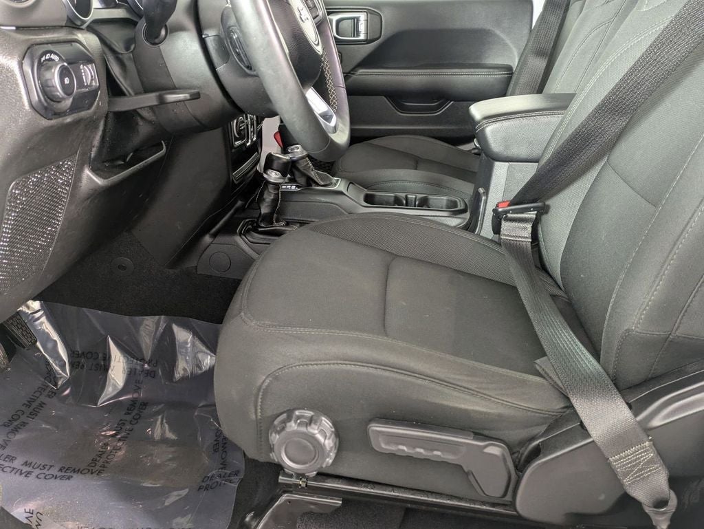 2023 Jeep Wrangler 4-Door Sahara