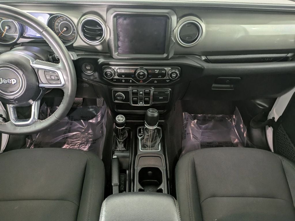 2023 Jeep Wrangler 4-Door Sahara