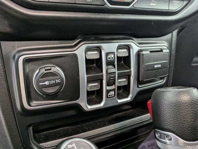 2023 Jeep Wrangler 4-Door Sahara