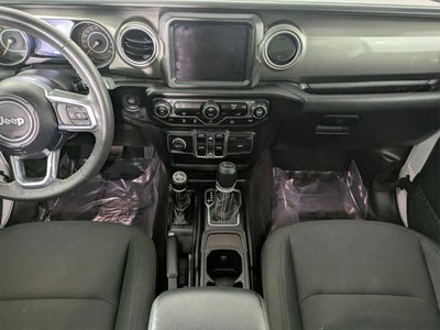 2023 Jeep Wrangler 4-Door Sahara