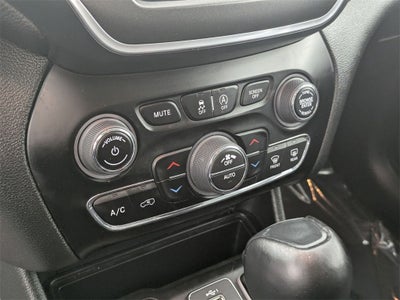 2023 Jeep Cherokee Trailhawk 4x4