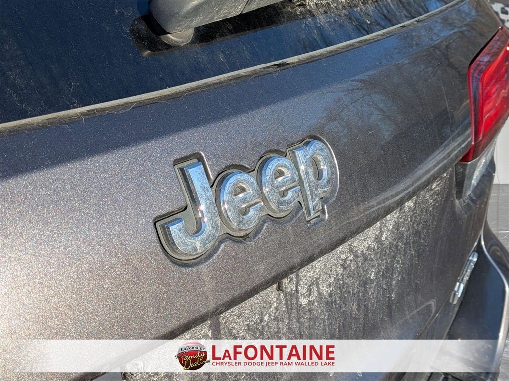 2021 Jeep Grand Cherokee Laredo X 4x4