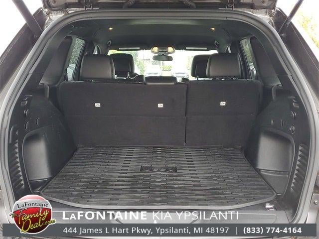 2021 Jeep Grand Cherokee Laredo X 4x4