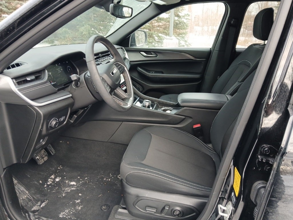 2024 Jeep Grand Cherokee Laredo X 4x4