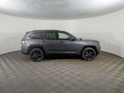 2024 Jeep Grand Cherokee Altitude 4x4