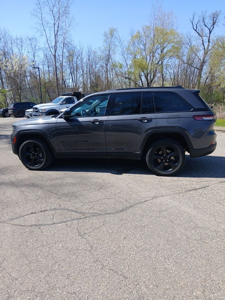 2024 Jeep Grand Cherokee Altitude 4x4
