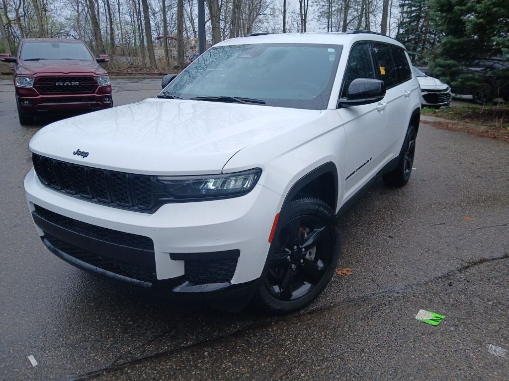 2023 Jeep Grand Cherokee L Altitude 4x4