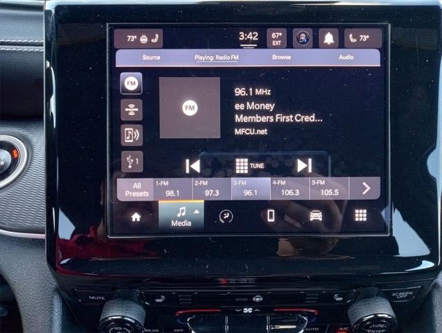 2024 Jeep Grand Cherokee L Altitude 4x4