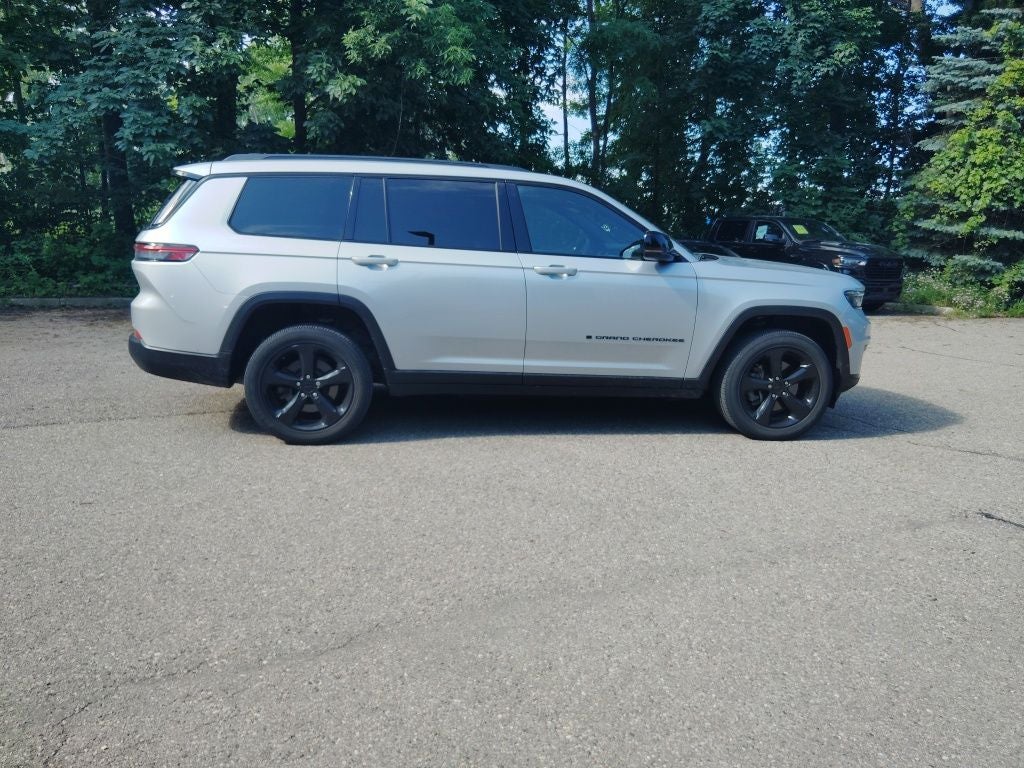 2023 Jeep Grand Cherokee L Altitude 4x4
