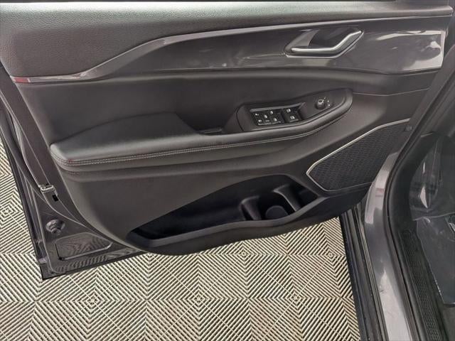 2021 Jeep Grand Cherokee L Altitude 4x4