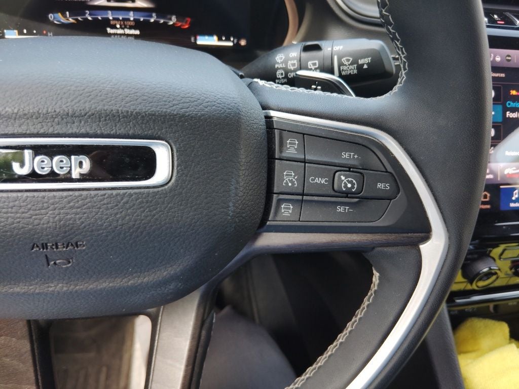2023 Jeep Grand Cherokee L Limited 4x4