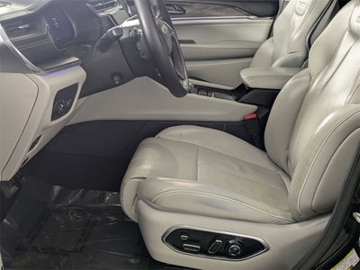 2023 Jeep Grand Cherokee L Overland 4x4