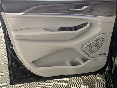 2023 Jeep Grand Cherokee L Overland 4x4