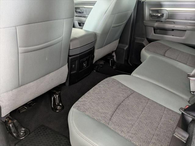 2018 RAM 1500 Big Horn Crew Cab 4x4 5'7' Box