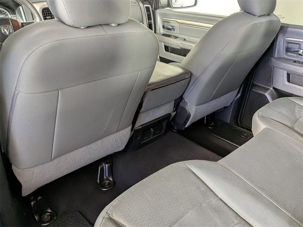 2020 RAM 1500 Classic SLT Crew Cab 4x4 6'4' Box