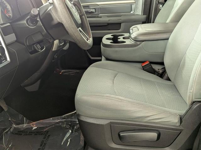 2020 RAM 1500 Classic SLT Crew Cab 4x4 6'4' Box