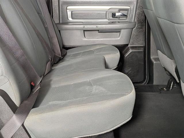 2020 RAM 1500 Classic SLT Crew Cab 4x4 6'4' Box