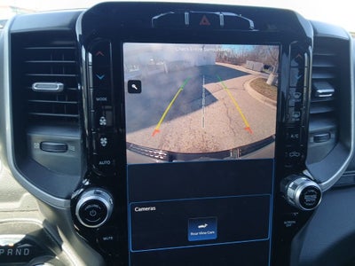 2023 RAM 1500 Big Horn Crew Cab 4x4 5'7' Box