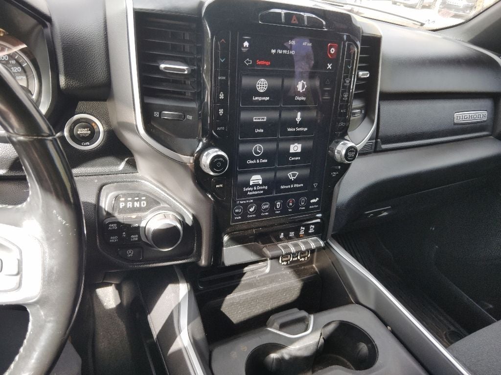2020 RAM 1500 Big Horn Crew Cab 4x4 5'7' Box