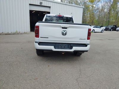 2020 RAM 1500 Big Horn Crew Cab 4x4 5'7' Box