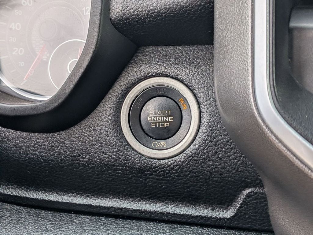 2021 RAM 1500 Big Horn Crew Cab 4x4 5'7' Box