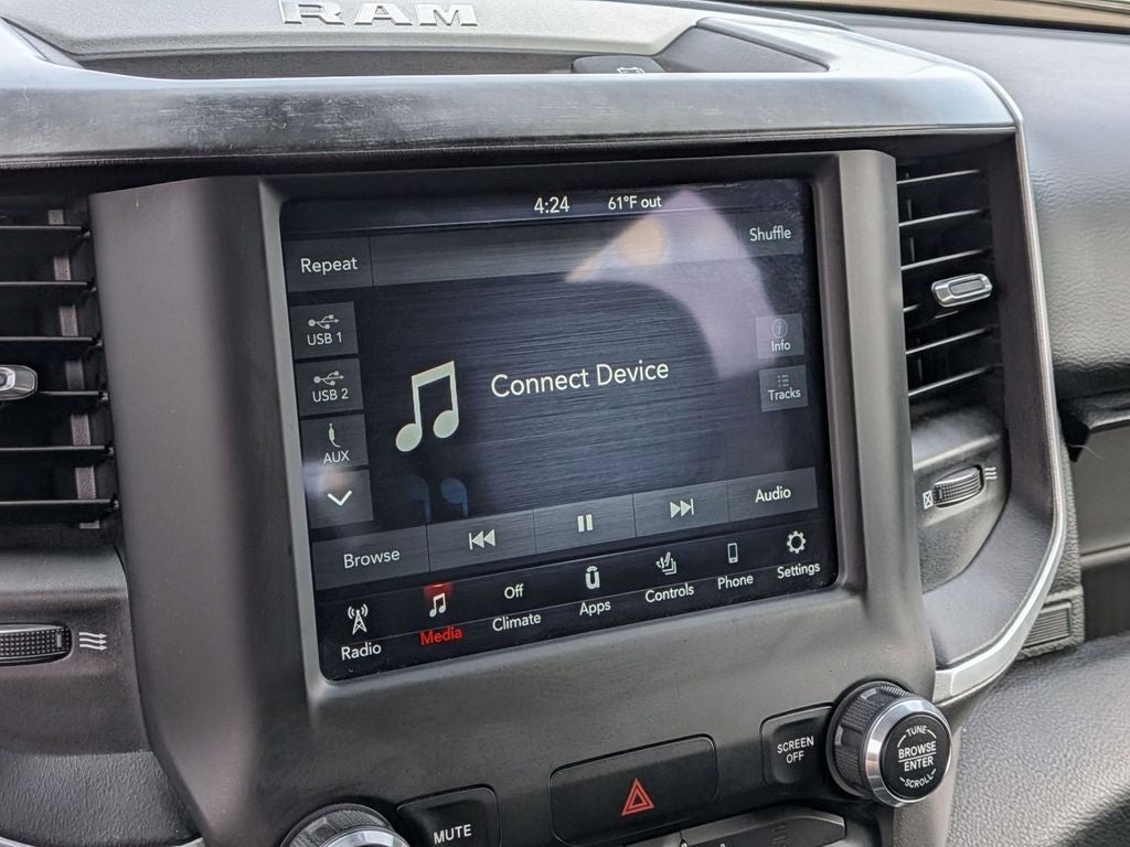 2021 RAM 1500 Big Horn Crew Cab 4x4 5'7' Box