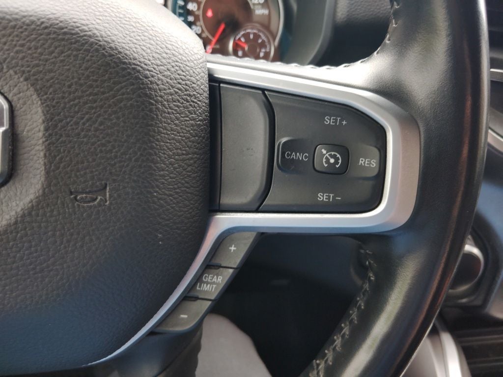 2021 RAM 1500 Big Horn Quad Cab 4x4 6'4' Box