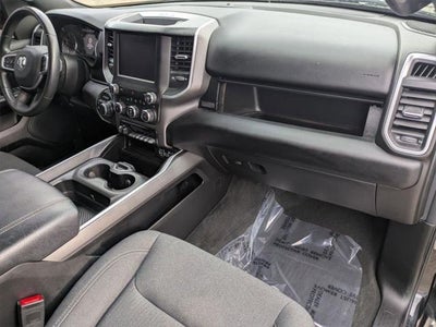 2022 RAM 1500 Big Horn Crew Cab 4x4 5'7' Box