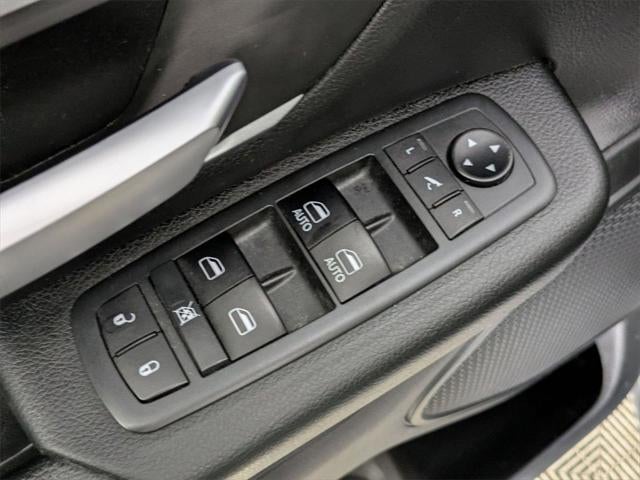 2019 RAM 1500 Big Horn/Lone Star Crew Cab 4x4 5'7' Box