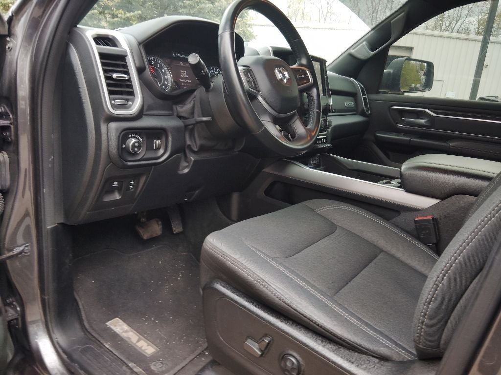 2021 RAM 1500 Big Horn Crew Cab 4x4 5'7' Box