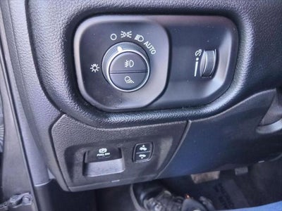 2021 RAM 1500 Big Horn Crew Cab 4x4 5'7' Box