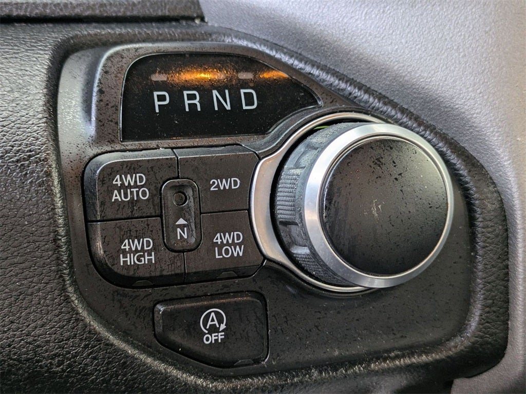 2020 RAM 1500 Big Horn Crew Cab 4x4 5'7' Box