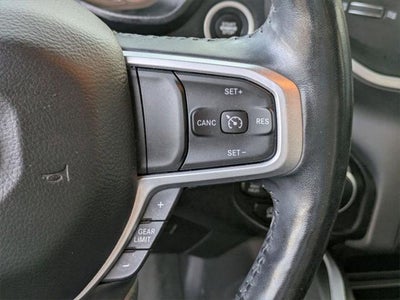 2020 RAM 1500 Big Horn Crew Cab 4x4 5'7' Box