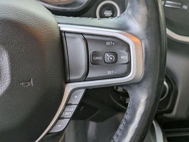 2020 RAM 1500 Big Horn Crew Cab 4x4 5'7' Box