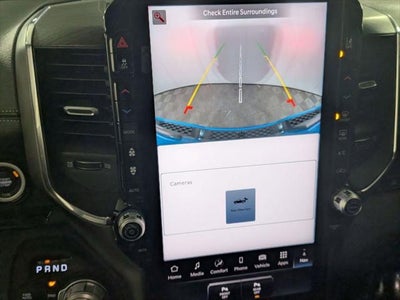 2026 RAM 1500 Laramie Crew Cab 4x4 5'7' Box