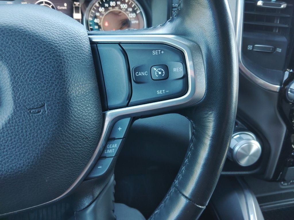 2023 RAM 1500 Laramie Crew Cab 4x4 5'7' Box