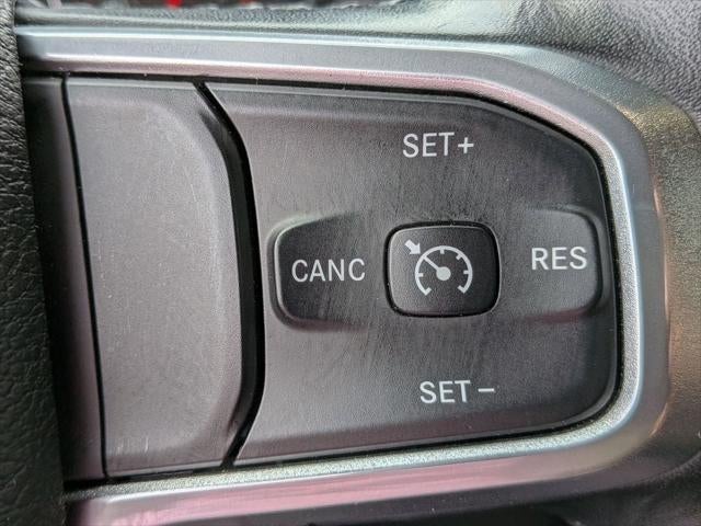 2023 RAM 1500 Laramie Crew Cab 4x4 5'7' Box