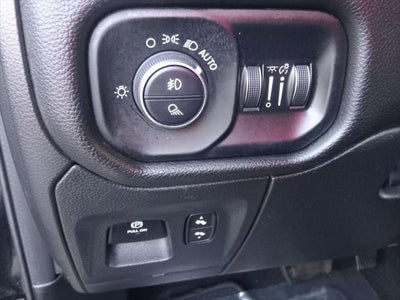 2023 RAM 1500 Laramie Crew Cab 4x4 5'7' Box