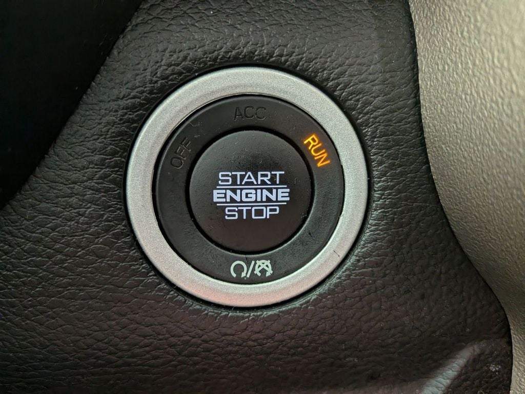 2022 RAM 1500 Laramie Crew Cab 4x4 5'7' Box