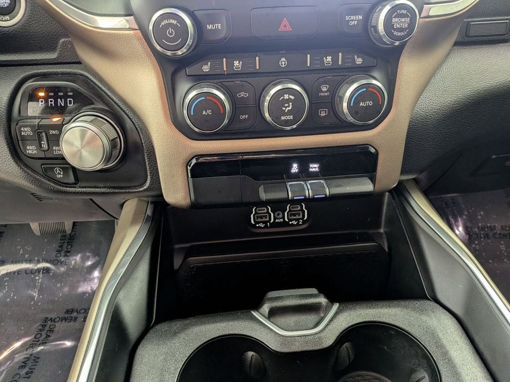 2022 RAM 1500 Laramie Crew Cab 4x4 5'7' Box