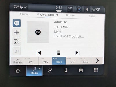 2022 RAM 1500 Laramie Crew Cab 4x4 5'7' Box