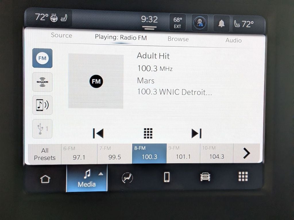 2022 RAM 1500 Laramie Crew Cab 4x4 5'7' Box
