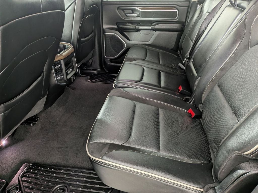 2022 RAM 1500 Laramie Crew Cab 4x4 5'7' Box