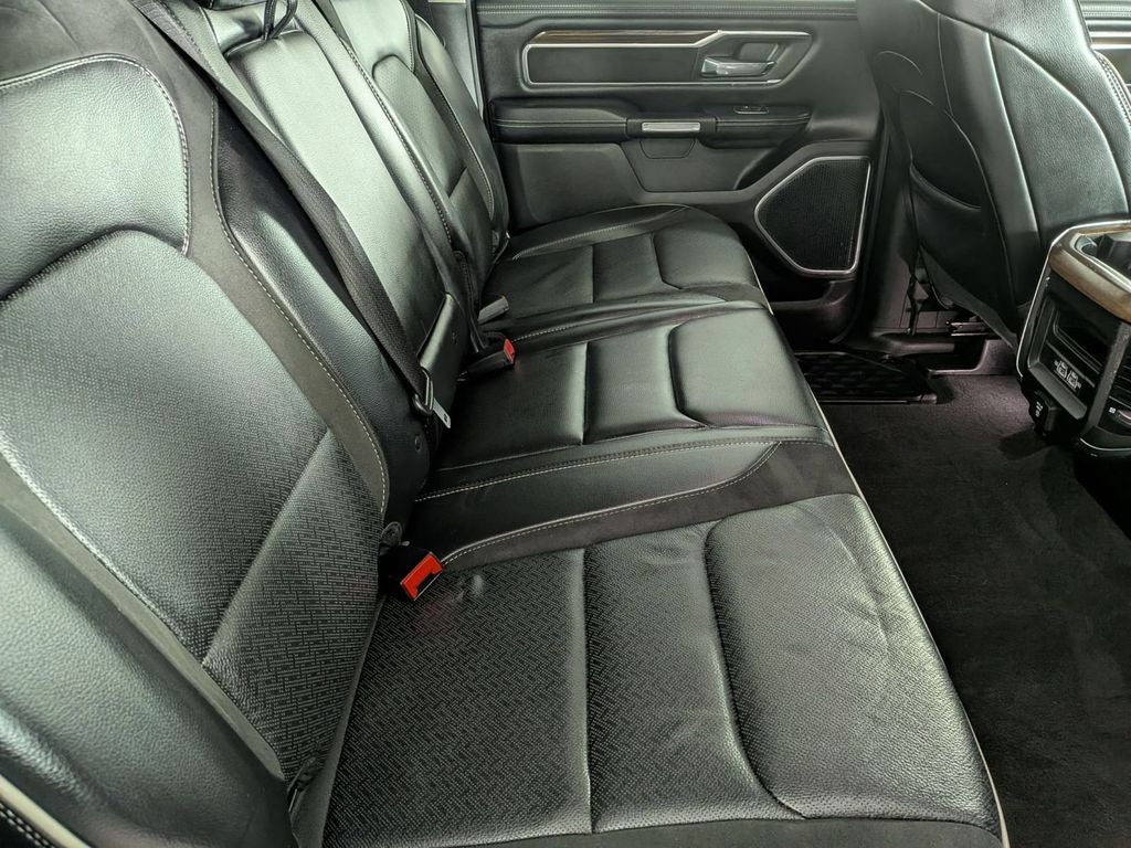 2022 RAM 1500 Laramie Crew Cab 4x4 5'7' Box