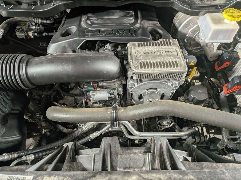 2022 RAM 1500 Laramie Crew Cab 4x4 5'7' Box