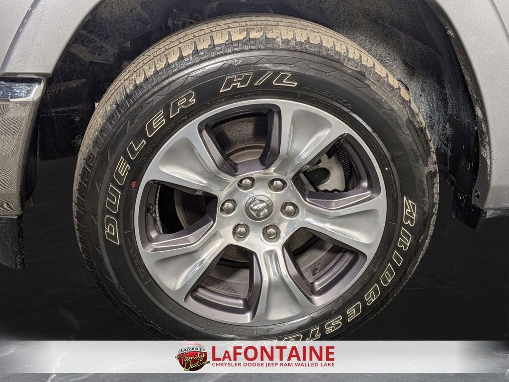 2022 RAM 1500 Laramie Crew Cab 4x4 5'7' Box