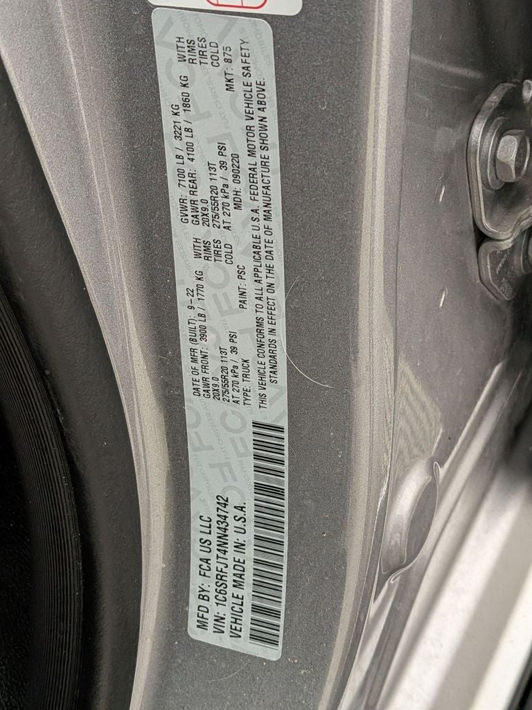 2022 RAM 1500 Laramie Crew Cab 4x4 5'7' Box