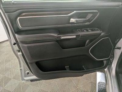 2022 RAM 1500 Laramie Crew Cab 4x4 5'7' Box