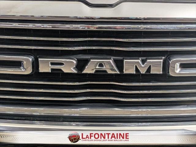 2022 RAM 1500 Laramie Crew Cab 4x4 5'7' Box